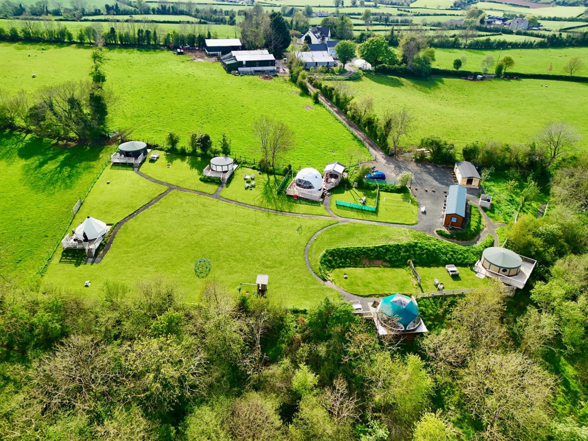 Little River Glamping Ballymoney Εξωτερικό φωτογραφία